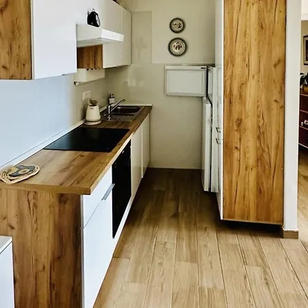 Modern Luxury 2-bedroom With Balcony & Patio Apartmán *