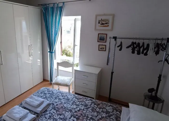 Apartman Modern Luxury 2-bedroom With Balcony & Patio Fiume