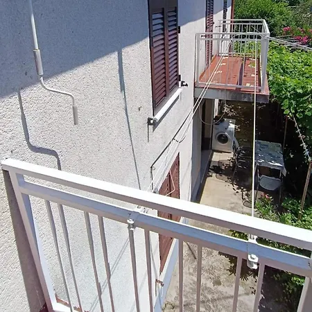 Modern Luxury 2-bedroom With Balcony & Patio Apartament Rijeka